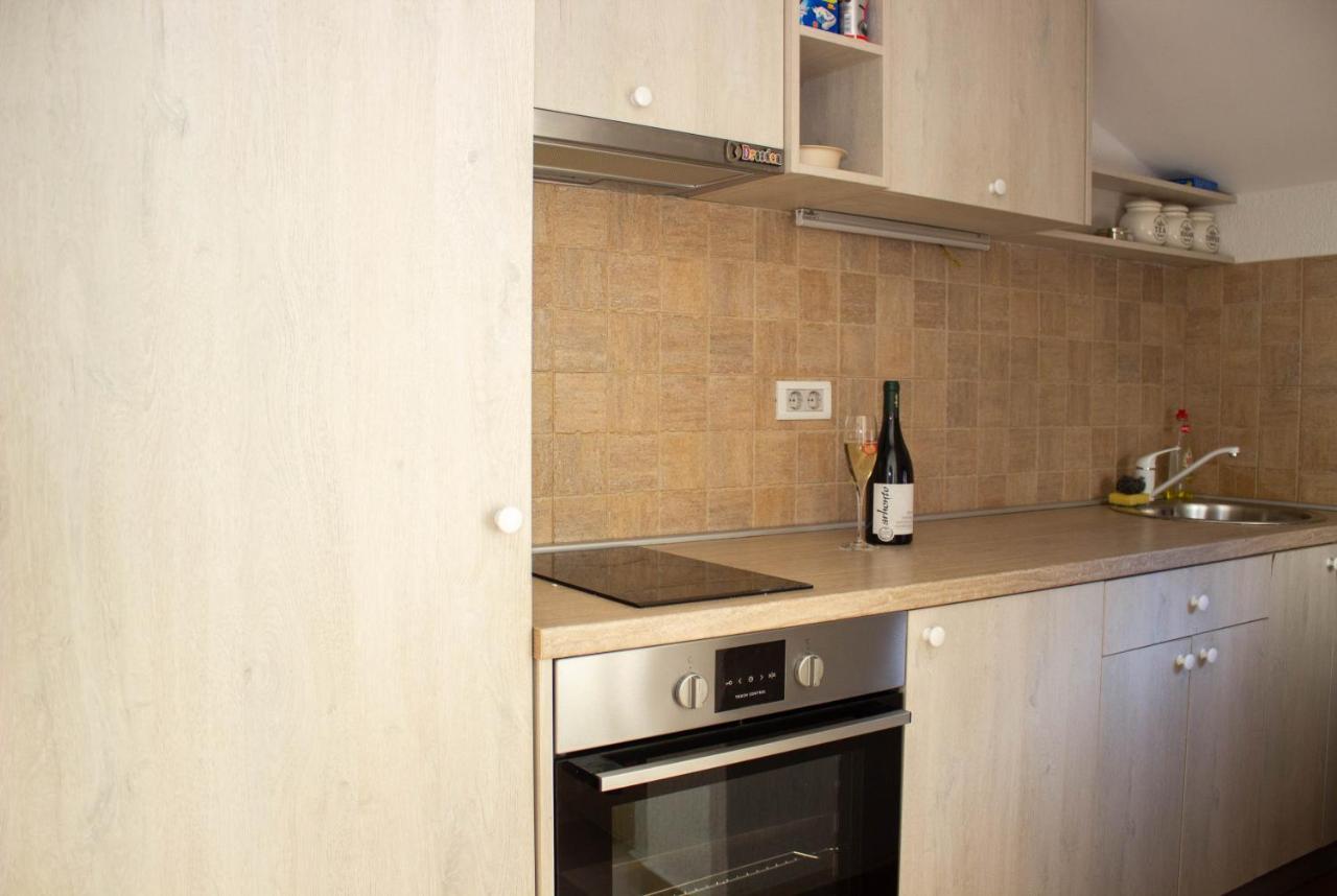 Appartement Live By The Sea, Bijela à Rake Extérieur photo